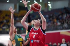 <b>回来巴西队三分球再进</b>